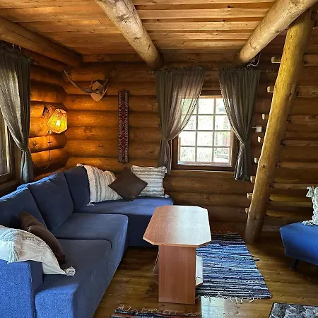 Monus Palkmaja Muhu Maendide * Nommkula (Saaremaa)