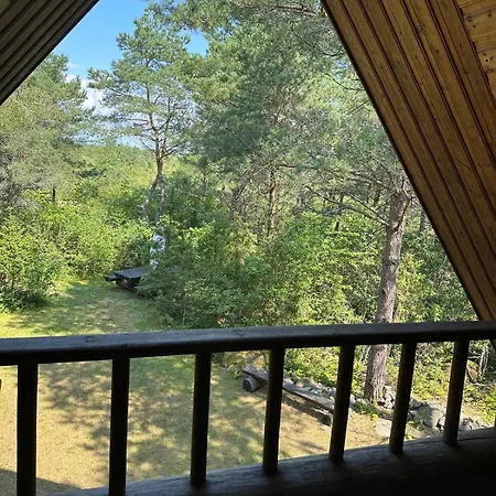 Monus Palkmaja Muhu Maendide * Nommkula (Saaremaa)